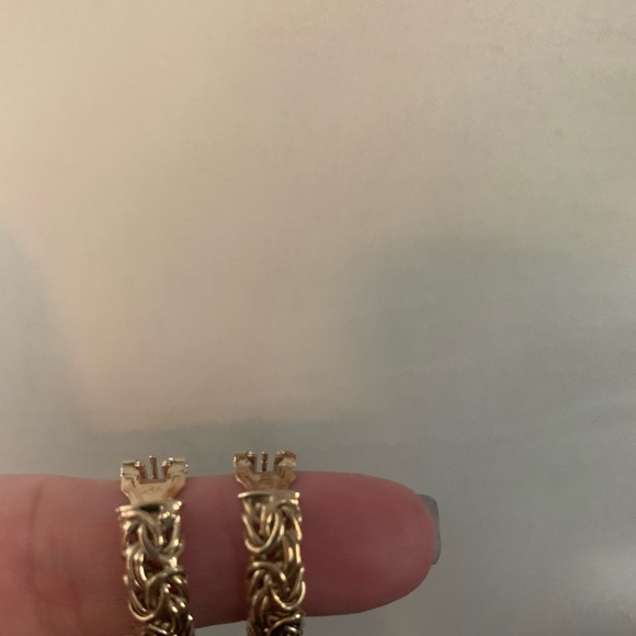 Omega style gold earrings - Picture 3 of 5